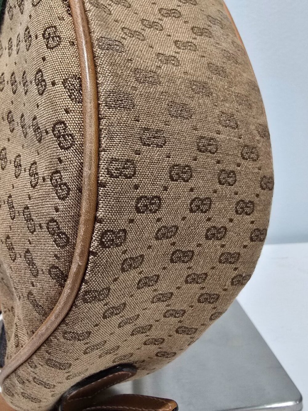 Gucci - Vintage GG Monogram Shoulder Bag, Web Stripe, Made in Italy​​ - Picture 12 of 16